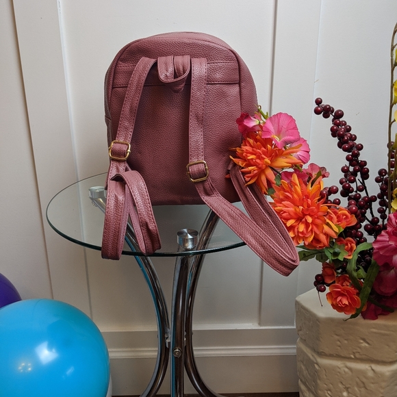 Cute backpack - Picture 2 of 7